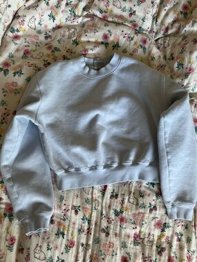 Tna crew, cropped in light blue